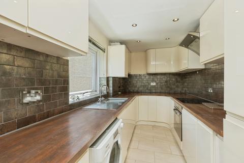 2 bedroom flat for sale, Ferndale Close, Tunbridge Wells, Kent, TN2