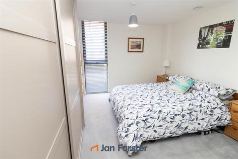 1 bedroom apartment for sale, Duke Street, Smiths Dock, North Shields