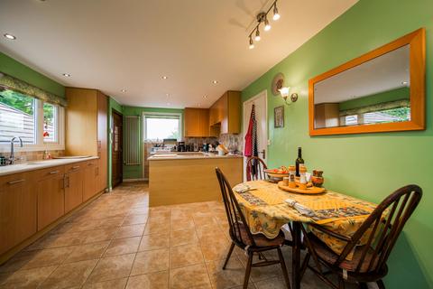 5 bedroom detached bungalow for sale, Vicarage Road, Burwash Common