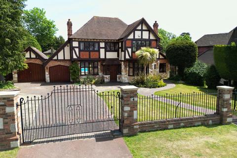 4 bedroom detached house for sale, Highfield Road, Chislehurst, Kent, BR7