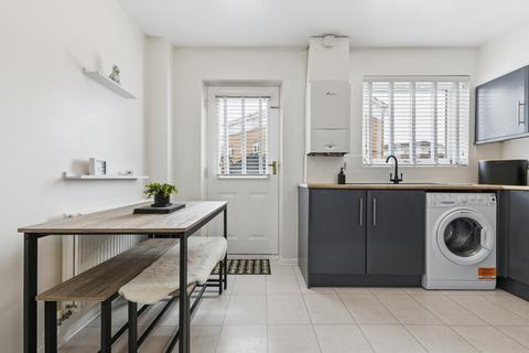 2 bedroom terraced house to rent, Sir William Wallace Court, Larbert, Falkirk, FK5 4GA