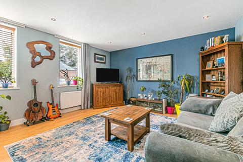 1 bedroom maisonette for sale, Great Charta Close, Englefield Green, Egham, Surrey, TW20