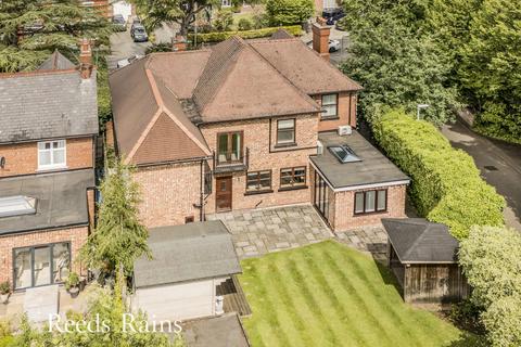 6 bedroom detached house for sale, Chester Road, Cheshire CW10