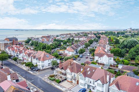4 bedroom semi-detached house for sale, Warwick Road, Thorpe Bay SS1