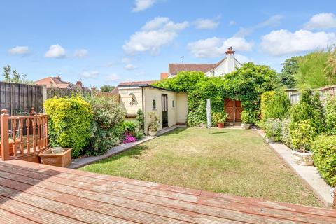 4 bedroom semi-detached house for sale, Warwick Road, Thorpe Bay SS1