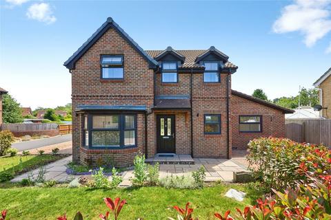 5 bedroom detached house for sale, Barrington Close, East Cowes, Isle of Wight, PO32