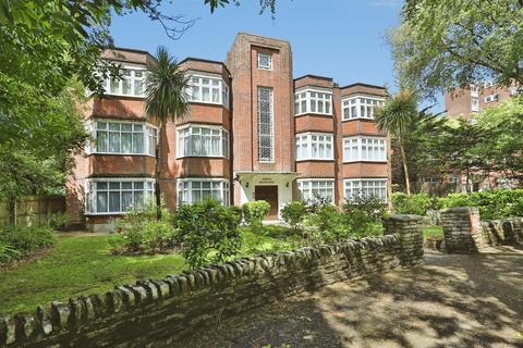 Flat - Grove Road, BOURNEMOUTH