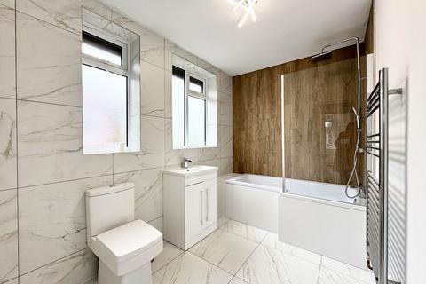 4 bedroom semi-detached house for sale, St. Georges Avenue, Windle