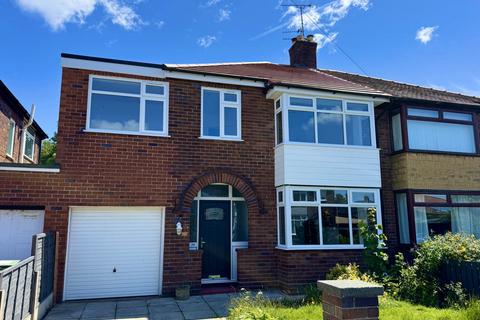 4 bedroom semi-detached house for sale, St. Georges Avenue, Windle