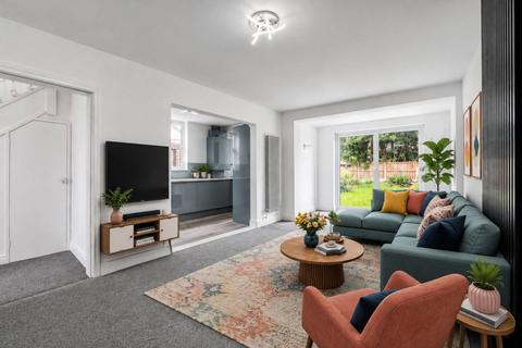 4 bedroom semi-detached house for sale, St. Georges Avenue, Windle