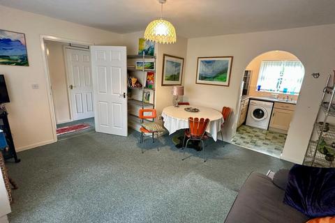2 bedroom flat for sale, Kernal Road, Hereford