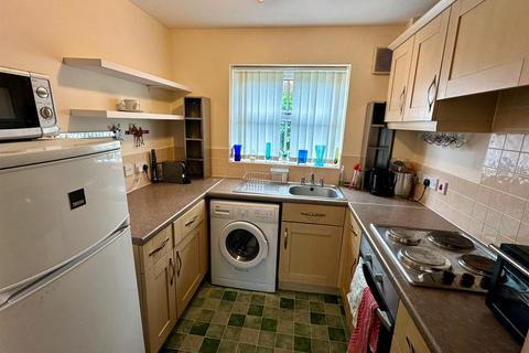 2 bedroom flat for sale, Kernal Road, Hereford