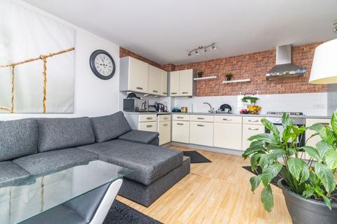 2 bedroom flat for sale, Fosse Close, Braunstone, LE3