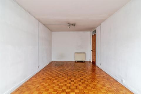 2 bedroom apartment for sale, Rivermead, West Bridgford, Nottingham