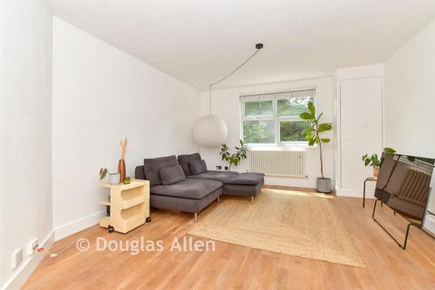 21 Whitney Road, London E10