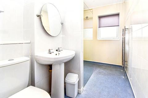 undefined, Anton Crescent, Kilsyth, G65