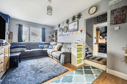 3 bedroom terraced house for sale, Priory Close, Denham