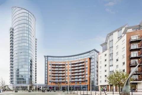 2 bedroom apartment to rent, The Crescent, Portsmouth PO1