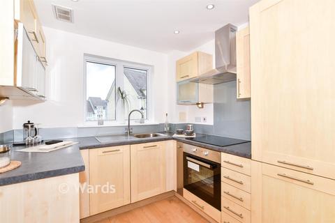 2 bedroom coach house for sale, Lambe Close, Snodland ME6