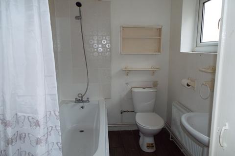3 bedroom house to rent, Princess Street, Burton-on-Trent, DE14