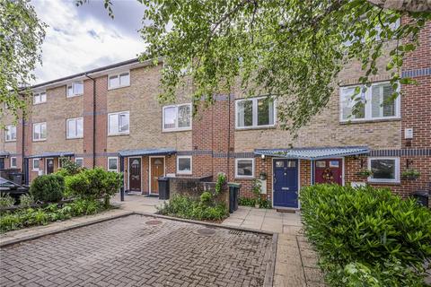 3 bedroom terraced house for sale, Amethyst Close, London, N11