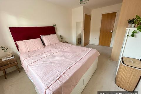 2 bedroom flat for sale, Holden Avenue, Whalley Range, M16