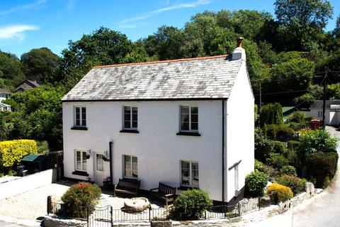 4 bedroom cottage for sale, Milton Combe, Yelverton