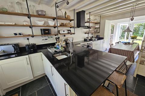 4 bedroom cottage for sale, Milton Combe, Yelverton