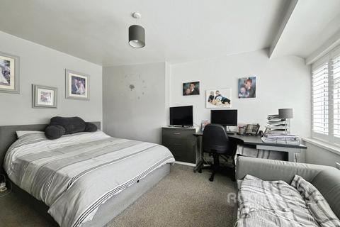 3 bedroom bungalow for sale, Woodside Road, Farnham, Surrey