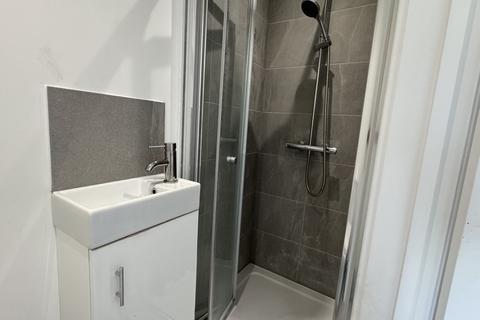 Studio to rent, Edmeston Close, London, E9