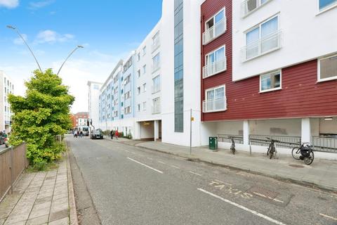 1 bedroom apartment for sale, Station Approach, Epsom