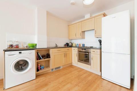 1 bedroom apartment for sale, Station Approach, Epsom