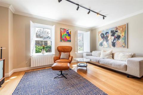 3 bedroom end of terrace house for sale, Collard Place, London NW1