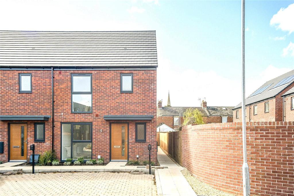2 bedroom terraced house for sale