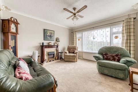 2 bedroom detached house for sale, St. Margarets Drive, Brandon IP27