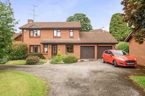 House - Pine Trees, Cheltenham, GL53