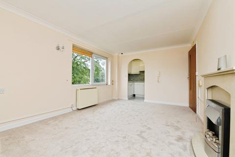 1 bedroom flat for sale, Sawyers Hall Lane, BRENTWOOD, Essex, CM15