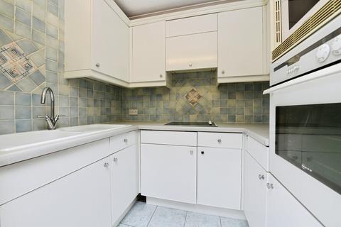 1 bedroom flat for sale, Sawyers Hall Lane, BRENTWOOD, Essex, CM15