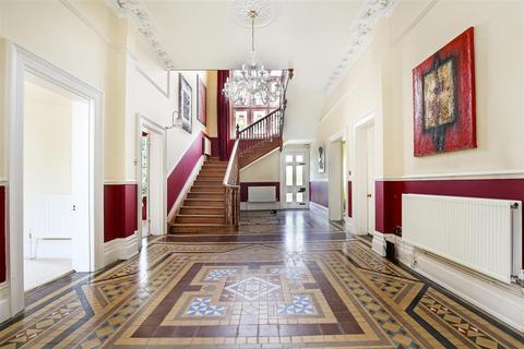6 bedroom detached house for sale, Christchurch Road, Cheltenham