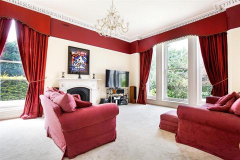 6 bedroom detached house for sale, Christchurch Road, Cheltenham