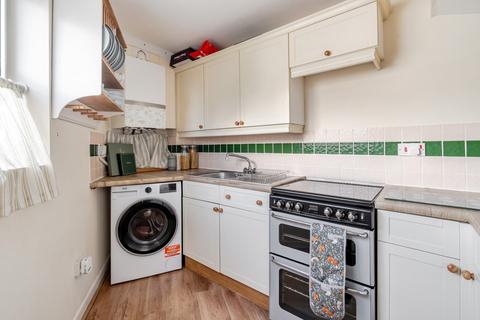 1 bedroom flat for sale, Raven Square, Alton, Hampshire, GU34