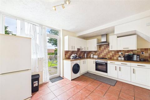 3 bedroom terraced house to rent, Thirlmere Avenue, Tilehurst, Reading, Berkshire, RG30
