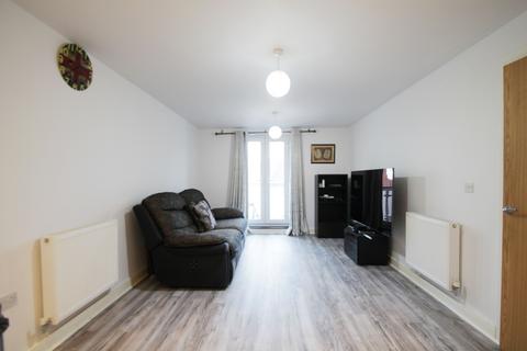 2 bedroom flat to rent, Zeus Court, Fairfield Road, Yiewsley, UB7