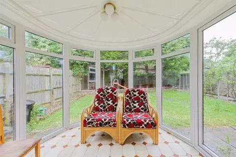 3 bedroom detached house for sale – pohled 5