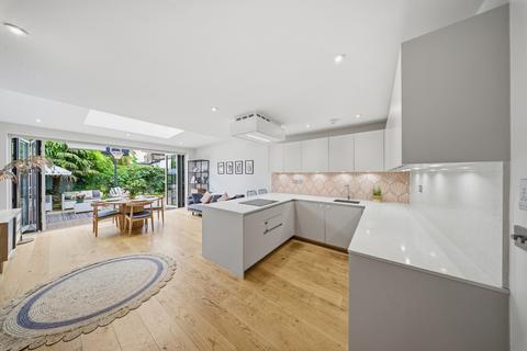 Crystal Palace Road, London, SE22