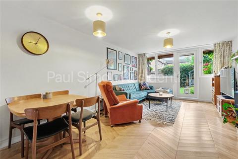 Sandra Close, Wood Green, London, N22