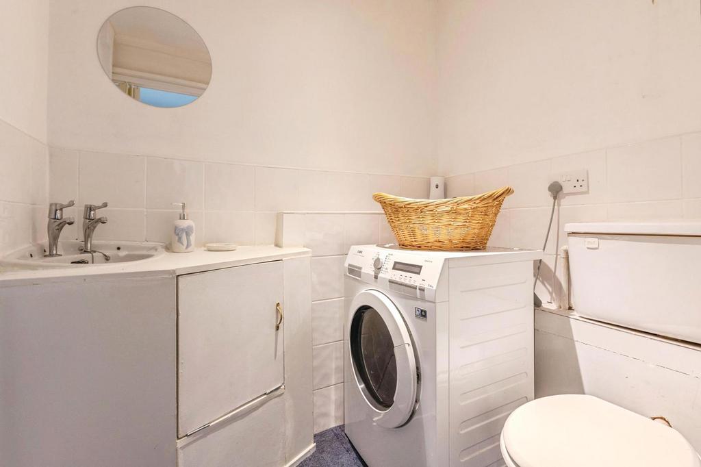 Utility room, utility
