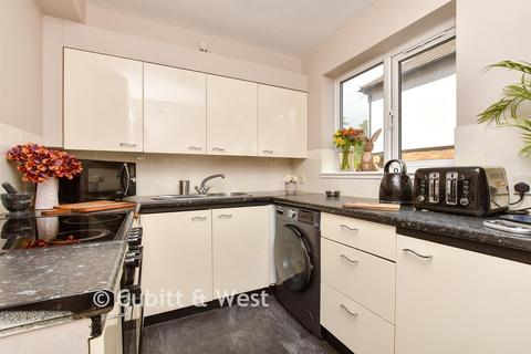 undefined, Nelson Court, Carshalton SM5