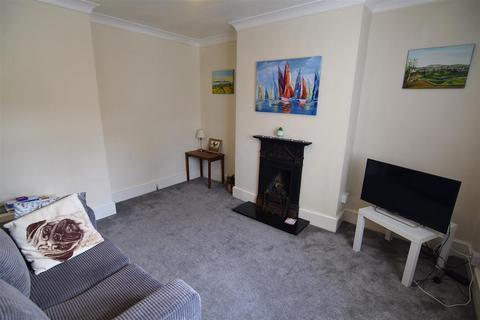2 bedroom semi-detached house to rent, Old Milverton Road