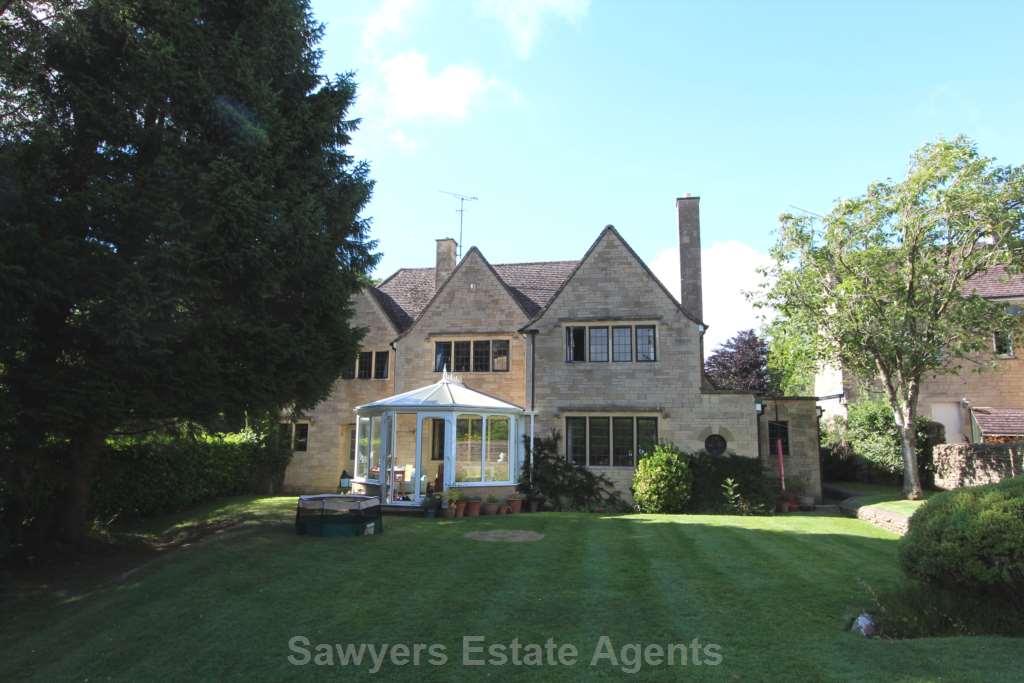 The Hithe, Rodborough Common 4 bed detached house £1,950 pcm (£450 pw)